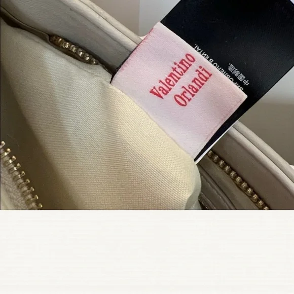 NWT Valentino Orlandi Cream Quilted
Vegan Leather Shoulder Bag - Picture 5 of 14